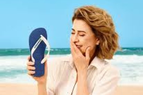 Ações da Alpargatas caem após repercussão negativa de campanha da Havaianas